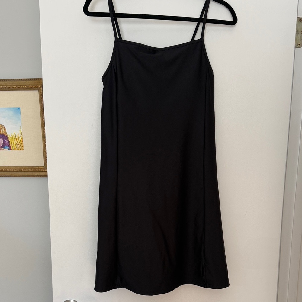 NWT- Old Navy Black Athletic Dress- Size MEDIUM TALL
